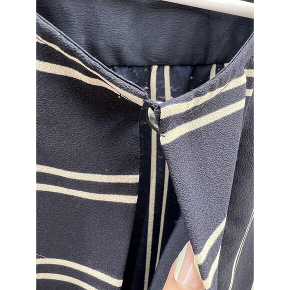 Womens J. Crew Tank Top Size 6 Blue with White Strips - Picture 3 of 12